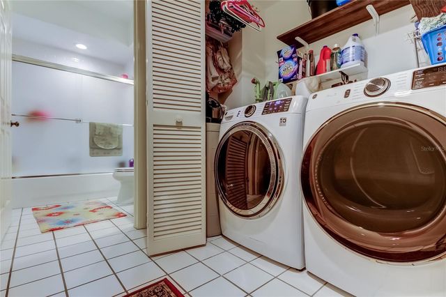 6205 SHORELINE DRIVE 1304, Seminole, FL 33708