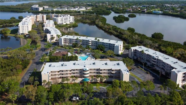 6205 SHORELINE DRIVE 1304, Seminole, FL 33708