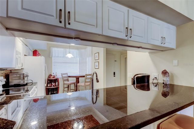 6205 SHORELINE DRIVE 1304, Seminole, FL 33708