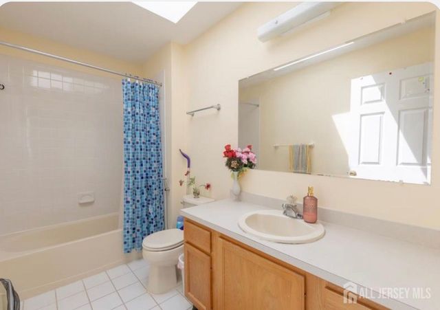 71 Lark Drive, South River, NJ 08882