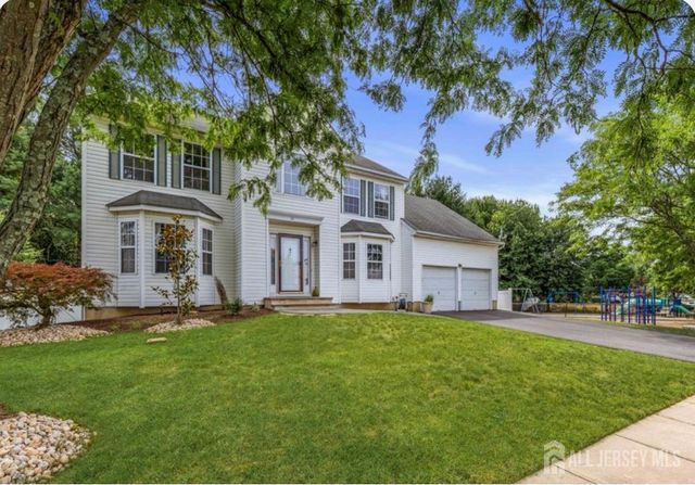 71 Lark Drive, South River, NJ 08882