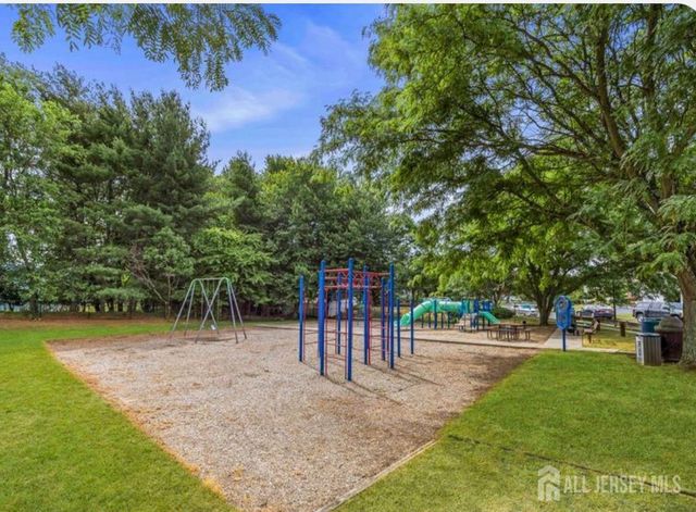 71 Lark Drive, South River, NJ 08882