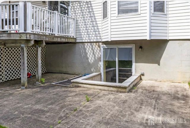 71 Lark Drive, South River, NJ 08882
