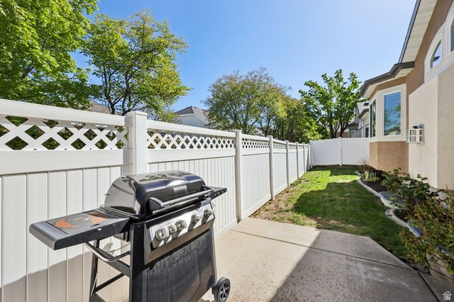 1534 W HOMECOMING AVE, South Jordan, UT 84095