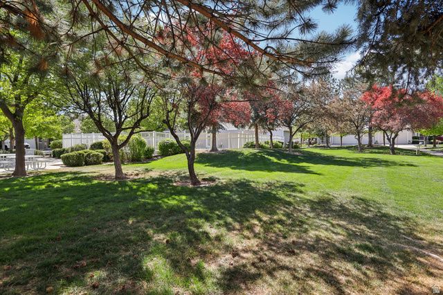 1534 W HOMECOMING AVE, South Jordan, UT 84095