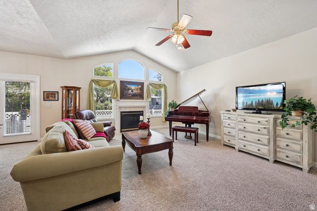 1534 W HOMECOMING AVE, South Jordan, UT 84095