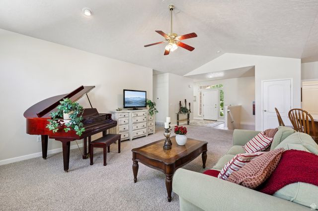 1534 W HOMECOMING AVE, South Jordan, UT 84095