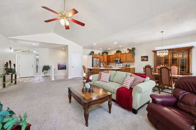 1534 W HOMECOMING AVE, South Jordan, UT 84095