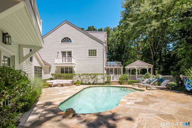 34 Laurel Lake West, Weston, CT 06883