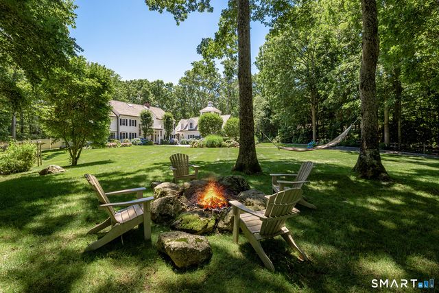 34 Laurel Lake West, Weston, CT 06883