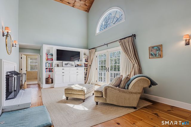 34 Laurel Lake West, Weston, CT 06883