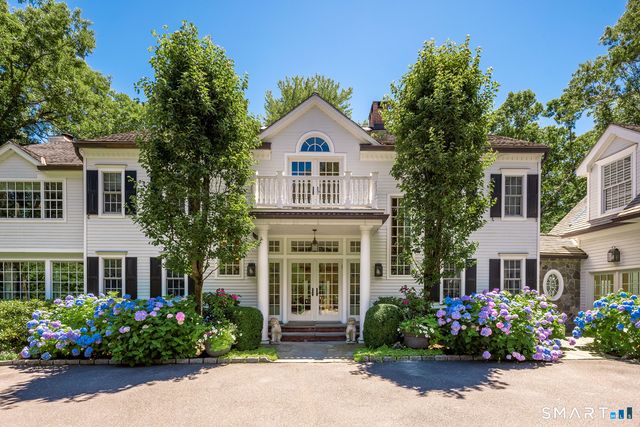 34 Laurel Lake West, Weston, CT 06883