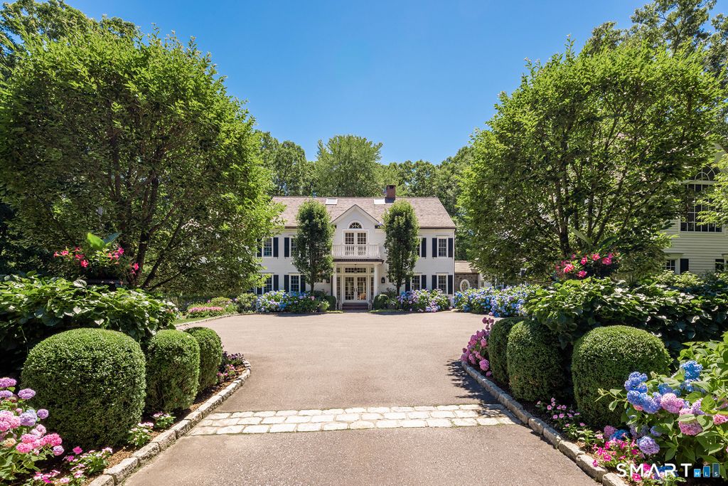 34 Laurel Lake West, Weston, CT 06883