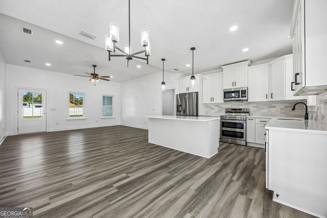 110 Robinson Street, Folkston, GA 31537