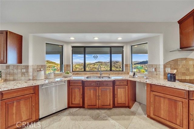 42253 Via Nortada, Temecula, CA 92590