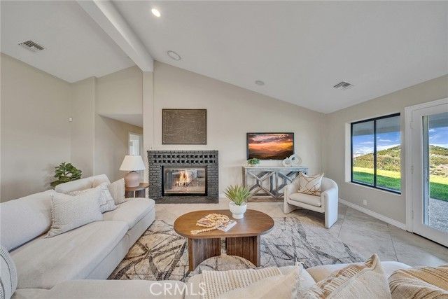 42253 Via Nortada, Temecula, CA 92590