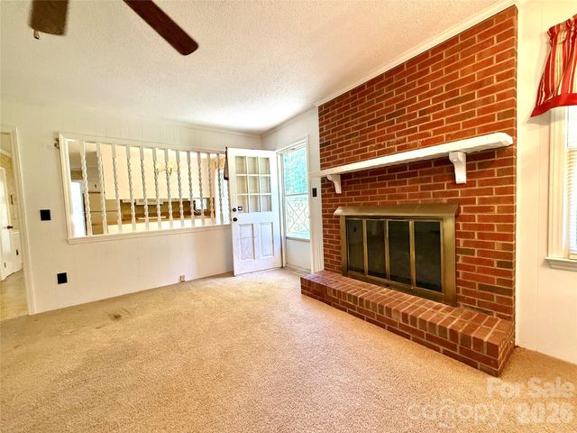 1106 Laurel Woods Drive, Gastonia, NC 28052