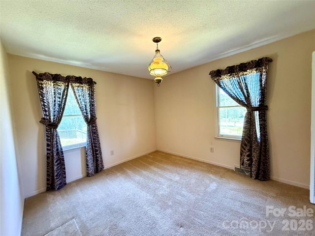1106 Laurel Woods Drive, Gastonia, NC 28052