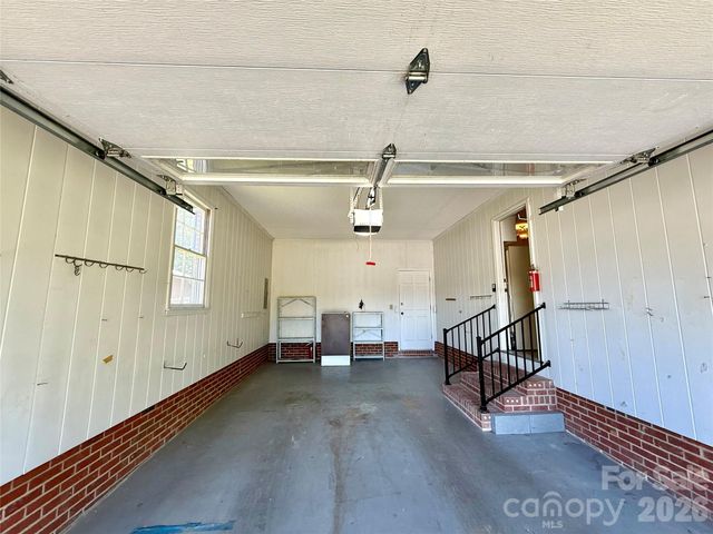 1106 Laurel Woods Drive, Gastonia, NC 28052