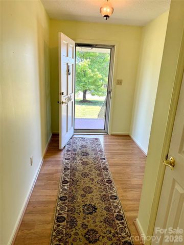 1106 Laurel Woods Drive, Gastonia, NC 28052