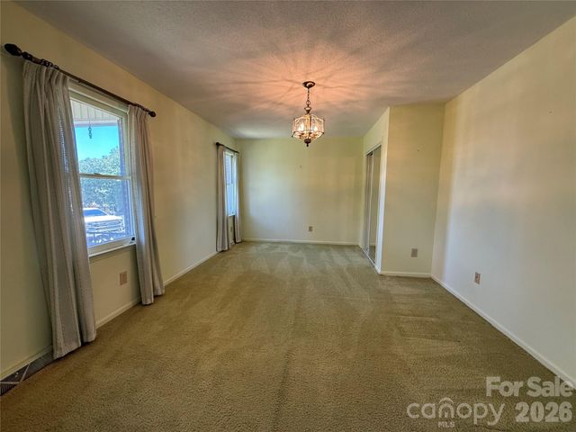 1106 Laurel Woods Drive, Gastonia, NC 28052