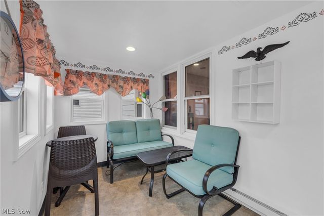 912 Dawnwood Drive, Parma, OH 44134