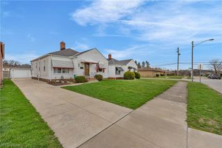 912 Dawnwood Drive, Parma, OH 44134