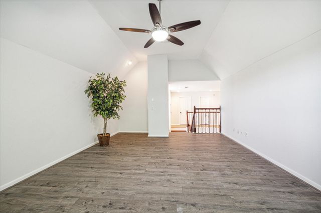 2715 Oakland Drive, Sugar Land, TX 77479