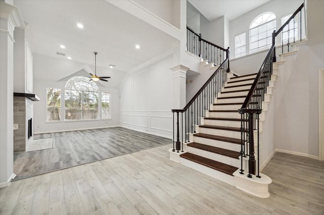2715 Oakland Drive, Sugar Land, TX 77479