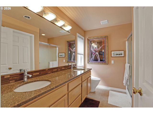 7437 Sw 32ND Ave, Portland, OR 97219