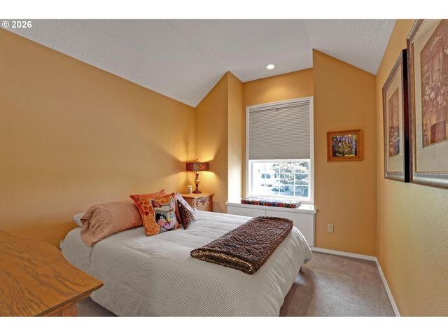 7437 Sw 32ND Ave, Portland, OR 97219