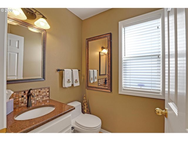 7437 Sw 32ND Ave, Portland, OR 97219