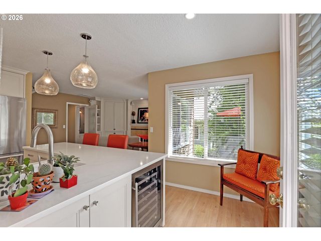 7437 Sw 32ND Ave, Portland, OR 97219