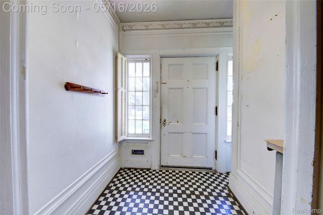 121 Longfellow Street, Detroit, MI 48202