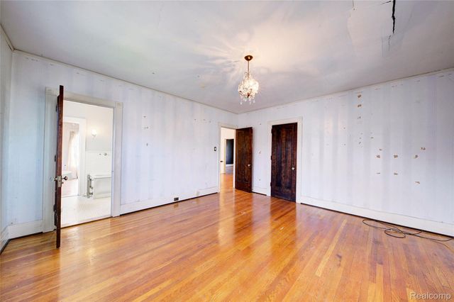121 Longfellow Street, Detroit, MI 48202
