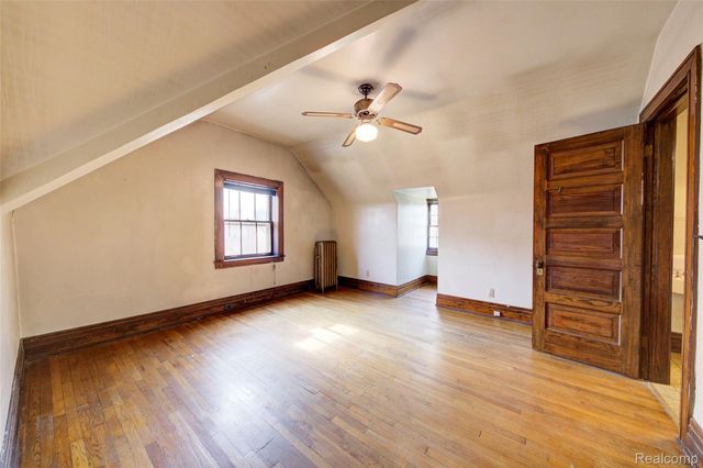 121 Longfellow Street, Detroit, MI 48202