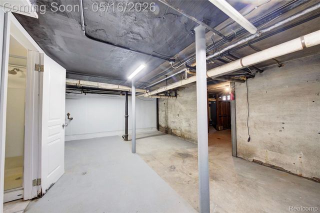 121 Longfellow Street, Detroit, MI 48202
