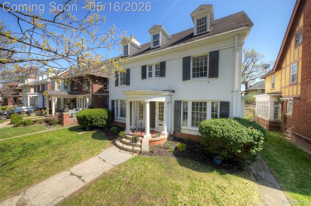 121 Longfellow Street, Detroit, MI 48202