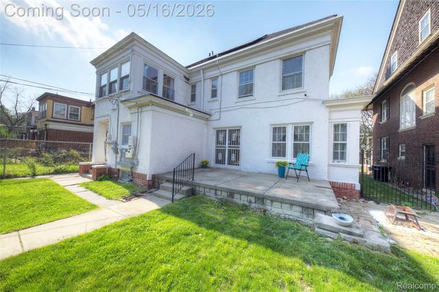 121 Longfellow Street, Detroit, MI 48202