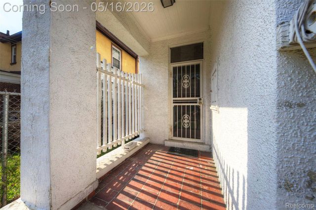 121 Longfellow Street, Detroit, MI 48202