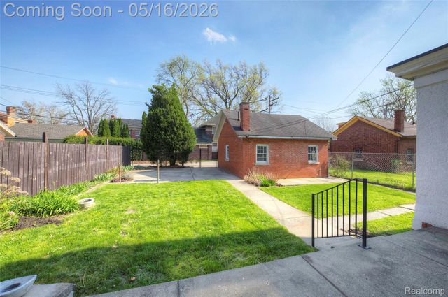 121 Longfellow Street, Detroit, MI 48202
