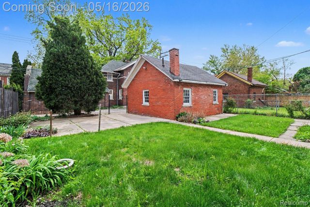 121 Longfellow Street, Detroit, MI 48202