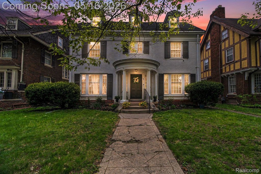 121 Longfellow Street, Detroit, MI 48202