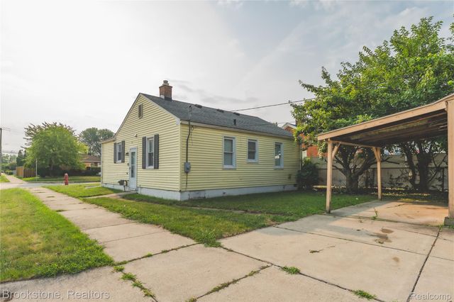 26461 Belanger Street, Roseville, MI 48066