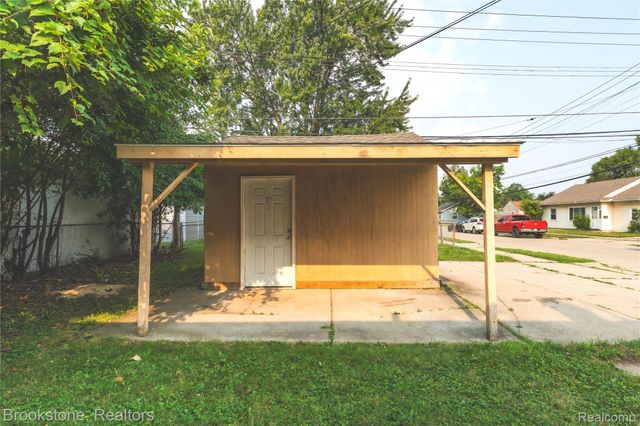 26461 Belanger Street, Roseville, MI 48066