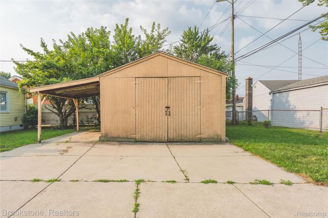 26461 Belanger Street, Roseville, MI 48066