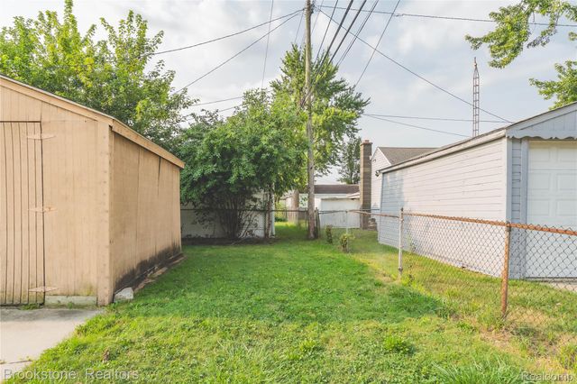 26461 Belanger Street, Roseville, MI 48066
