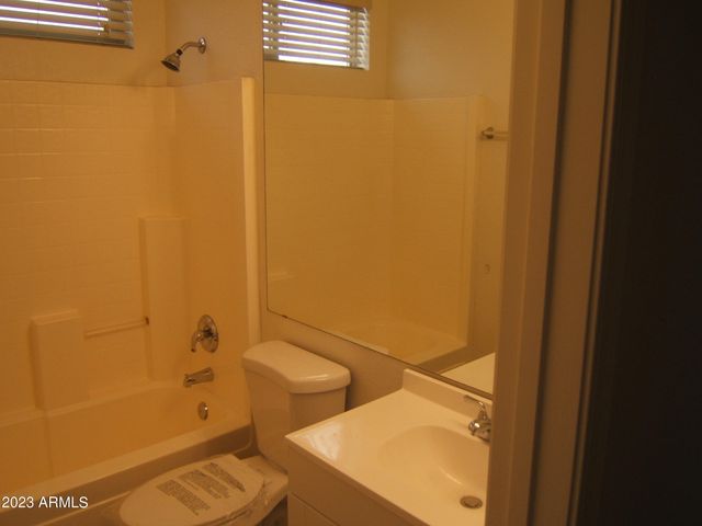 9238 W MILKWEED Loop, Phoenix, AZ 85037