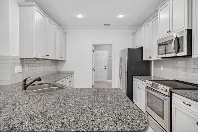 1269 Greensview Circle, Leland, NC 28451