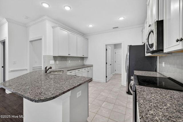 1269 Greensview Circle, Leland, NC 28451